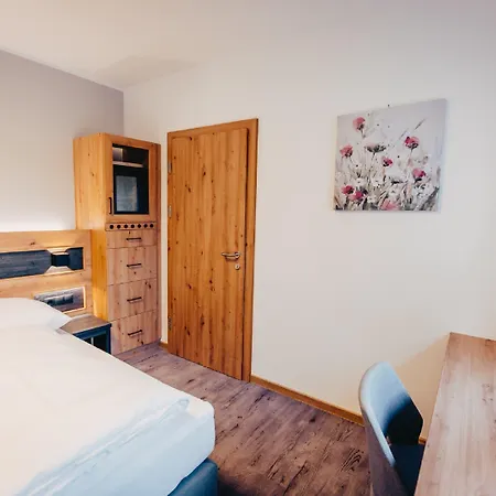 Konukevi Allhartsberger Hof